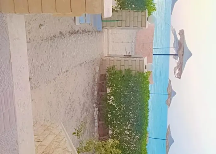 راكان الاستجمام صف أول على البحر Apartment *